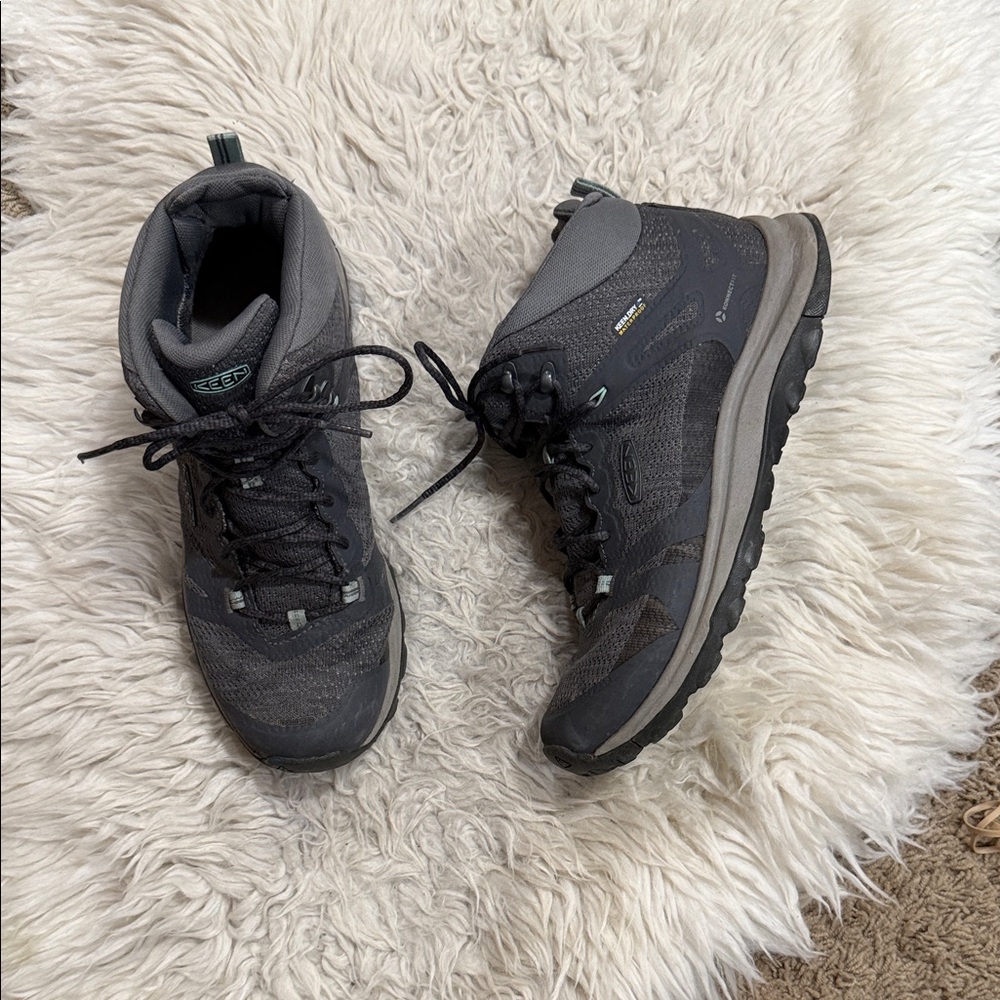 KEEN WOMEN'S MAGNET OCEAN‎ WAVE TERRADORA II WATERPROOF HIKING BOOT Size 9